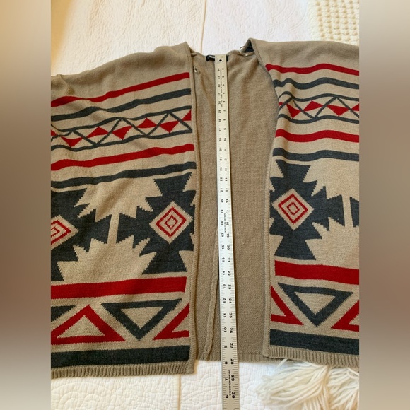 Fashion Union blanket wrap shawl Aztec - Picture 3 of 6